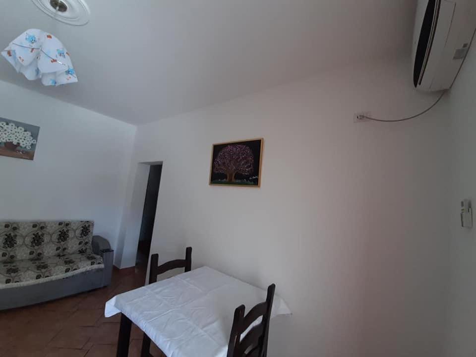 Villas Apartments Shahaj Vlorë Exterior foto