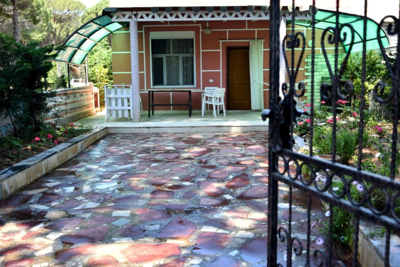 Villas Apartments Shahaj Vlorë Exterior foto